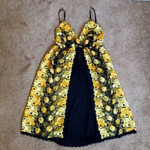 Gorgeous Yellow Lace Babydoll